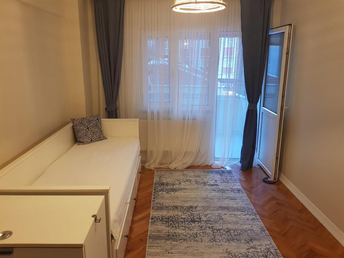 5 Minutes To Subway Apartamento Istambul Exterior foto
